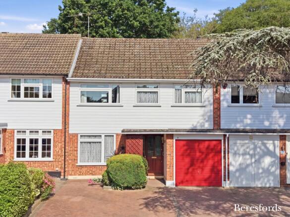 4 bed property, in Normanhurst, £575,000