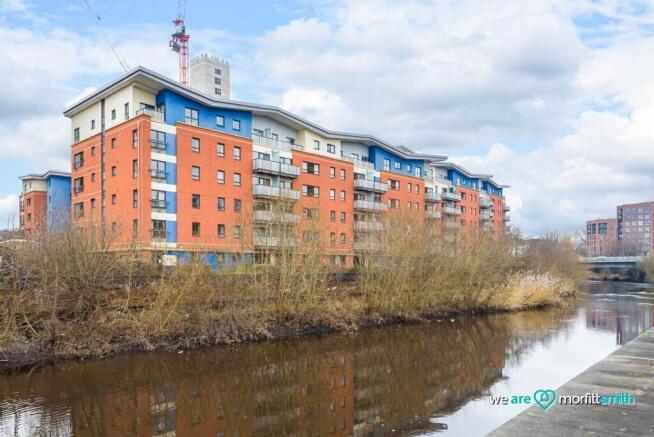 2 bed property, in 158 Redgrave Millsands, £100,000