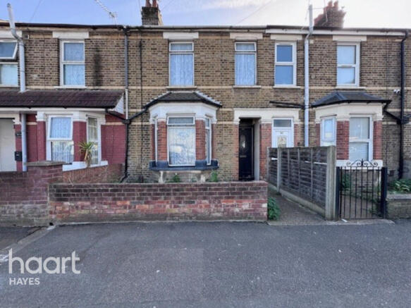 3 bed property, in Clayton Road, £500,000