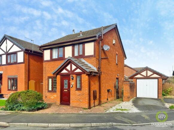 3 bed property, in Willow Park, £235,000