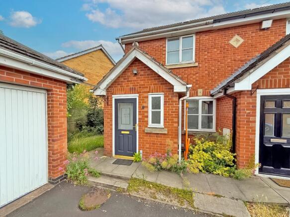 2 bed property, in Bloxwich Road North, £179,950