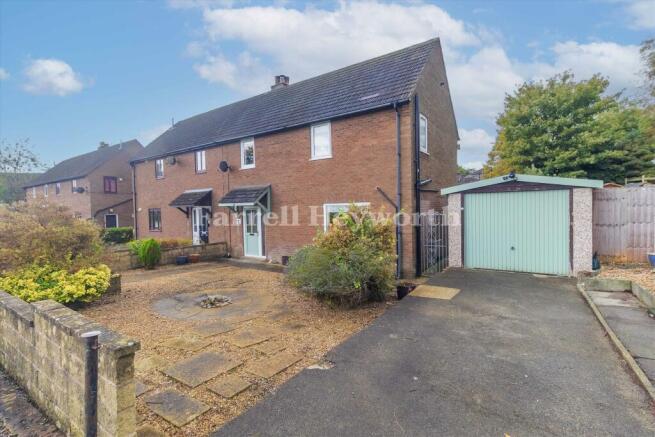 3 bed property, in St. Wilfrids Park, £380,000