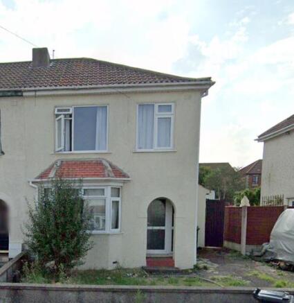 3 bed property, in Wallscourt Road, £320,000