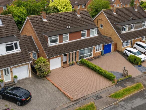 3 bed property, in Fairfield, £525,000