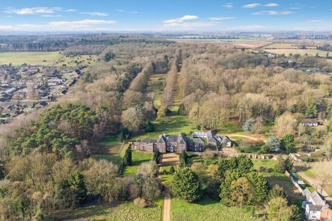 7 bed property, in Brandon, £1,325,000