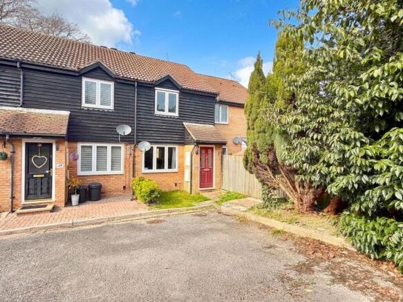 2 bed property, in Kensington Fields, £260,000