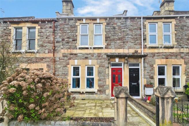 6 bed property, in South Avenue, £550,000