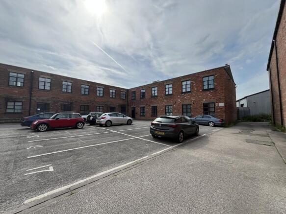 Land, in Apartments 1-44, £77,500