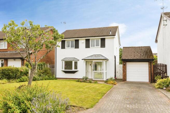 3 bed property, in Campbell Close, £350,000