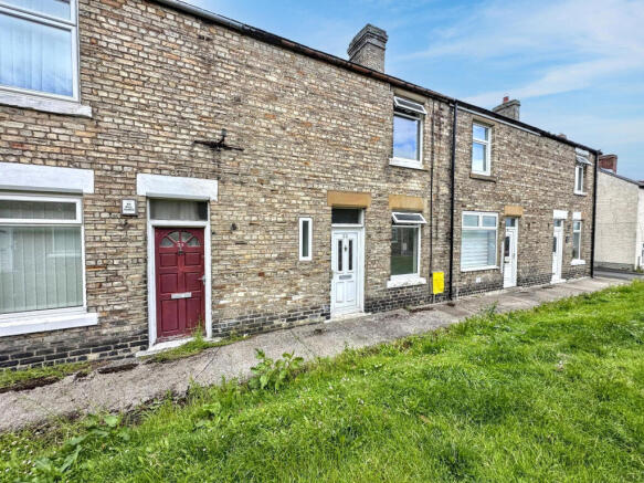 2 bed property, in Humber Street, £59,000