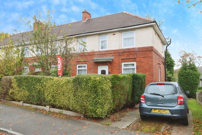 3 bed property, in Ridgeway Drive, £160,000