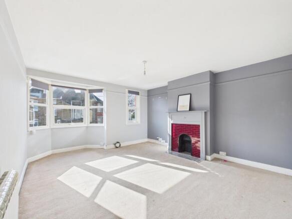 2 bed property, in St Lukes Ave, £170,000