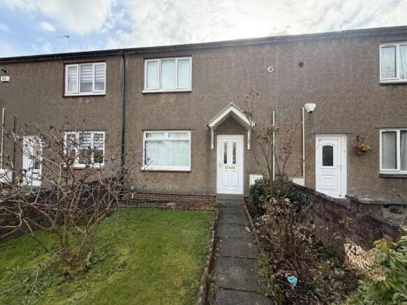 2 bed property, in Bute Avenue, £120,000