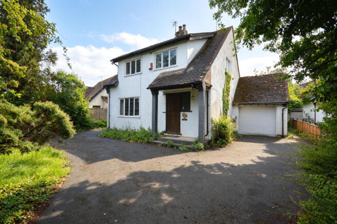 4 bed property, in Passage Road, £304,000