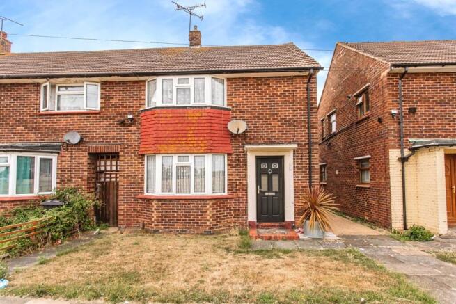 3 bed property, in Chaingate Avenue, £229,000