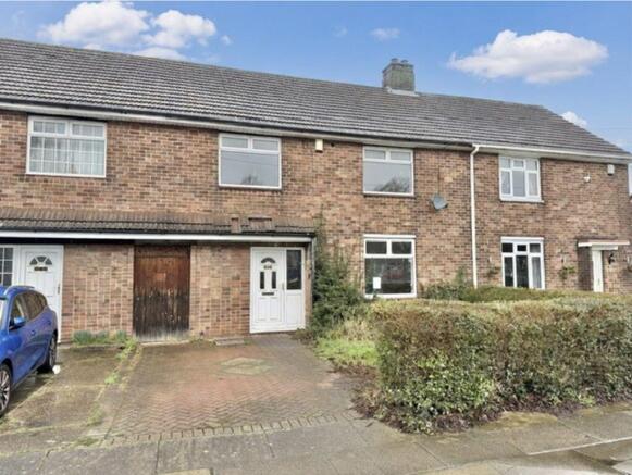 2 bed property, in Laceby Road, £125,000