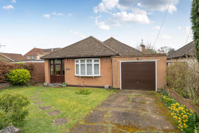 2 bed property, in Nightingale Way, £649,000