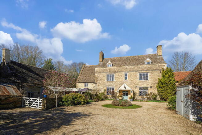 5 bed property, in Burford Road, £1,495,000