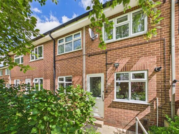 3 bed property, in Central Avenue, £220,000