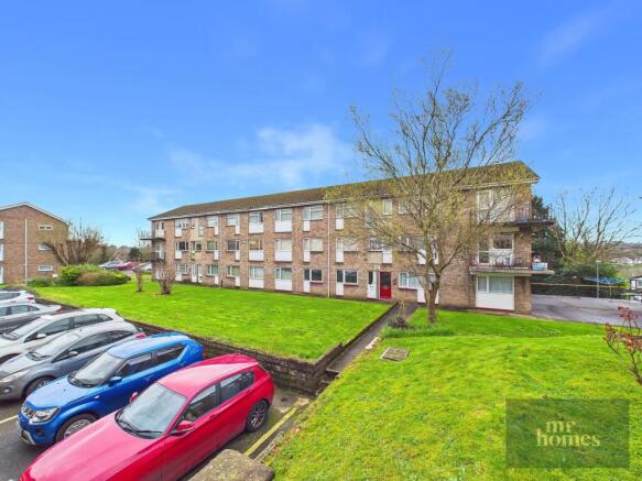 2 bed property, in Quarry Crescent, £129,995