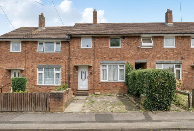 2 bed property, in Humber Place, £160,000