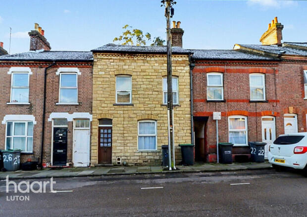 5 bed property, in Cowper Street, £300,000