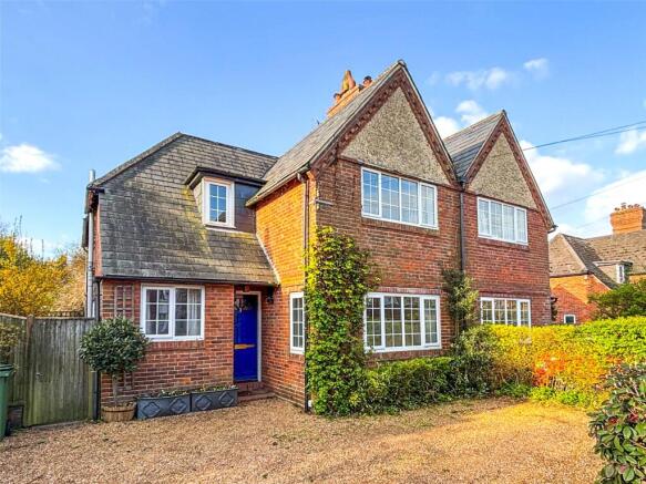 3 bed property, in High Street, £500,000