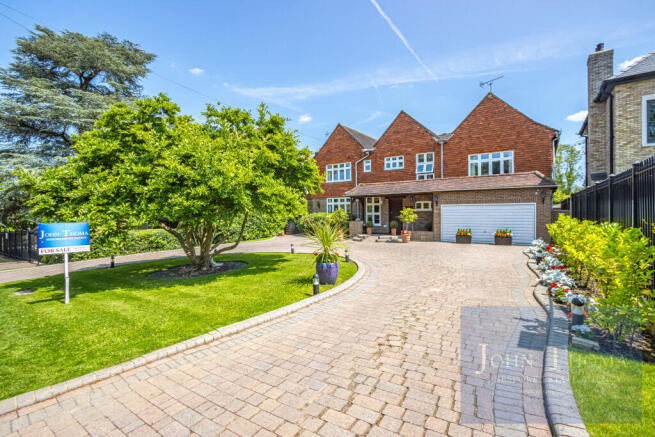 5 bed property, in Forest Lane, £2,500,000