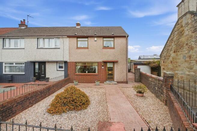 2 bed property, in Dalry Road, £85,000
