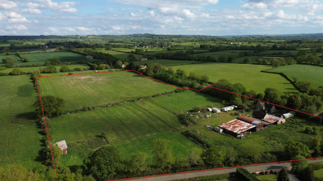 Land, in London Road, £1,500,000