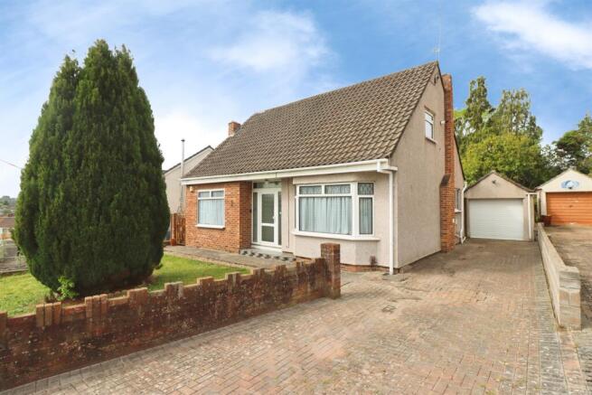 4 bed property, in Spring Hill, £435,000