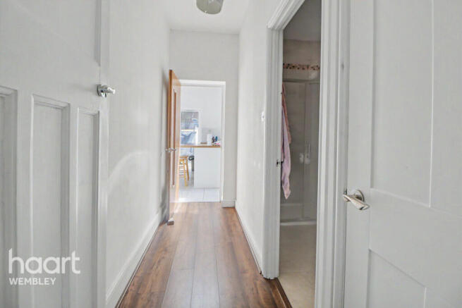 5 bed property, in Wembley, £725,000