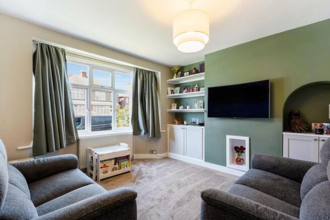3 bed property, in Gander Green Lane, £650,000