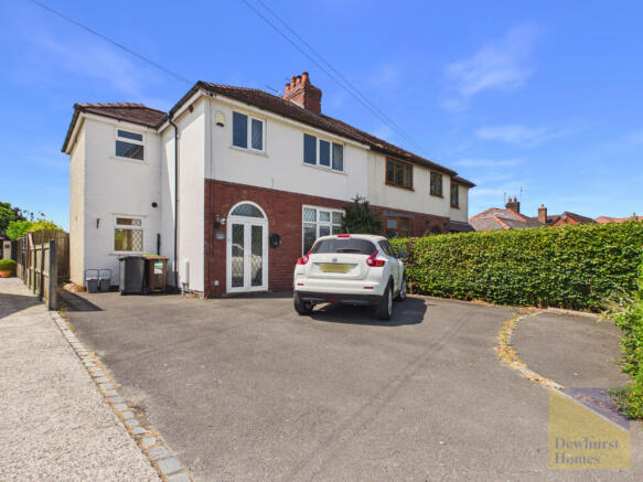 3 bed property, in Tabley Lane, £290,000