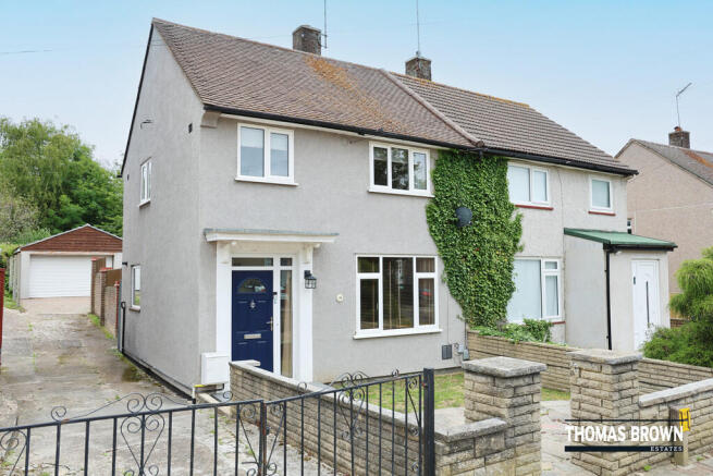 3 bed property, in Curtismill Way, £435,000