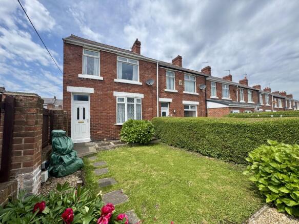 3 bed property, in Swallow Street, £110,000