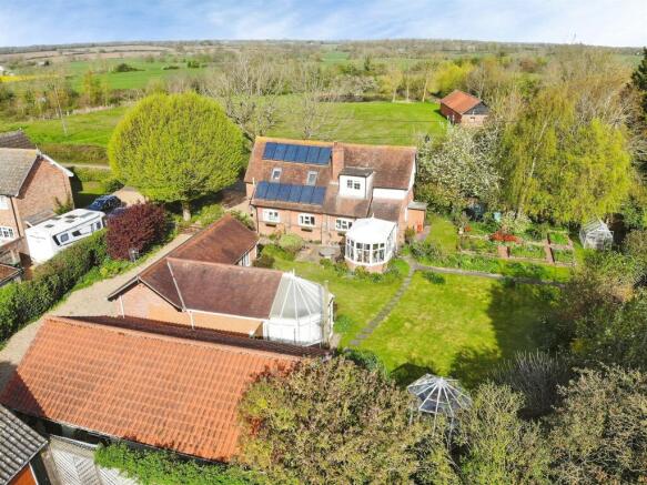 4 bed property, in Mill Road, £700,000