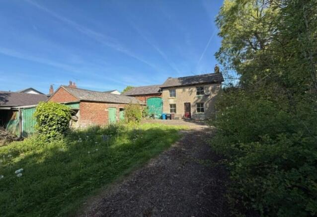 3 bed property, in High Street, £699,500