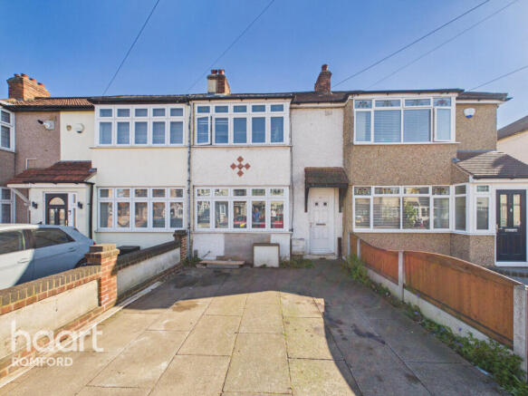 3 bed property, in Linley Crescent, £400,000