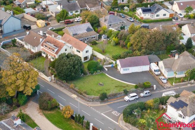 6 bed property, in Thie Aash, £689,950
