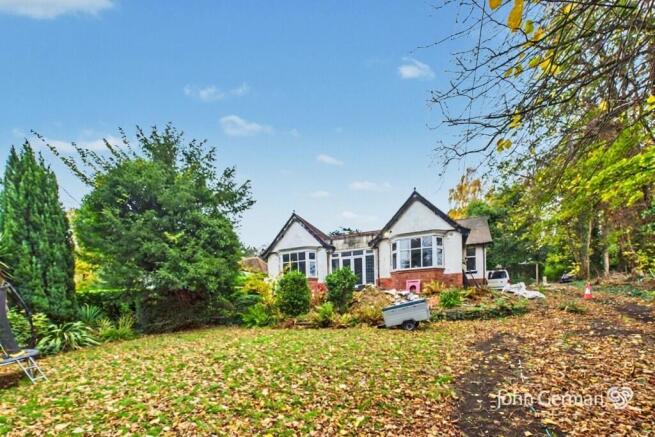 3 bed property, in Highfield Drive, £425,000