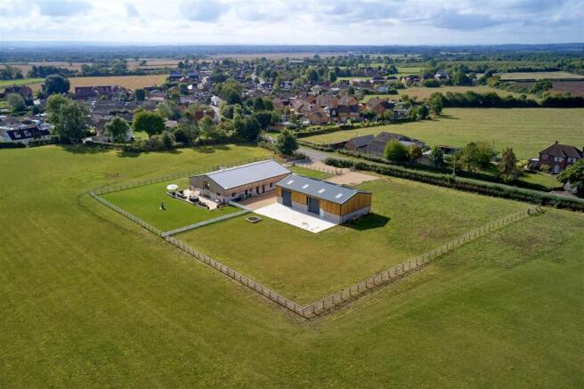 5 bed property, in Bicester Road, £2,000,000