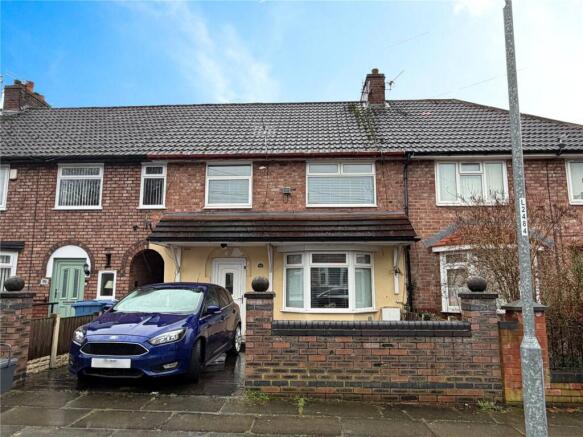 3 bed property, in Prestbury Road, £150,000