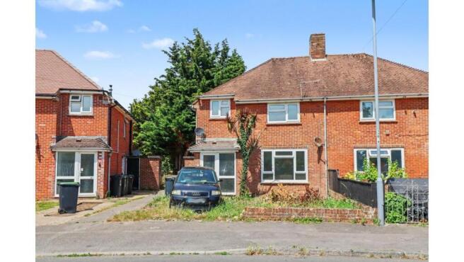 1 bed property, in Flat 28 Edward Road, £55,000