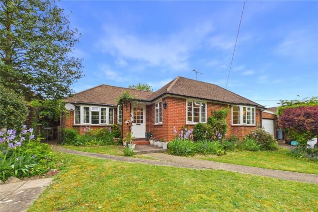 3 bed property, in London Road, £650,000