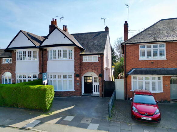 3 bed property, in South Knighton Road, £575,000