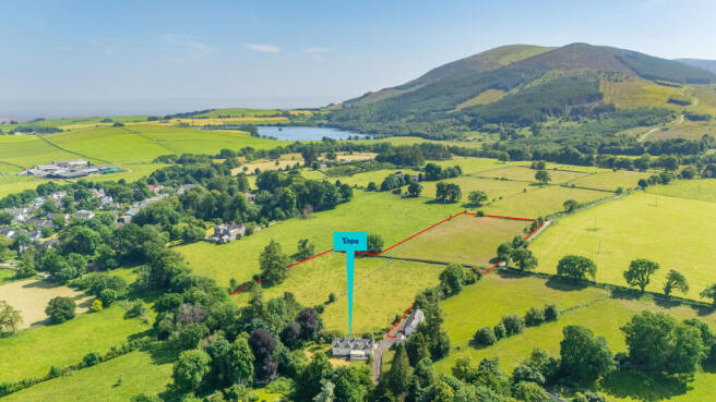 5 bed property, in New Abbey, £400,000