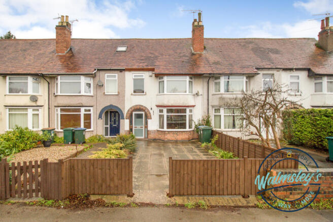 3 bed property, in Kenpas Highway, £250,000
