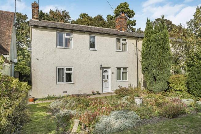 4 bed property, in Prospect Place, £445,000