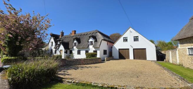 6 bed property, in Church Street, £1,000,000